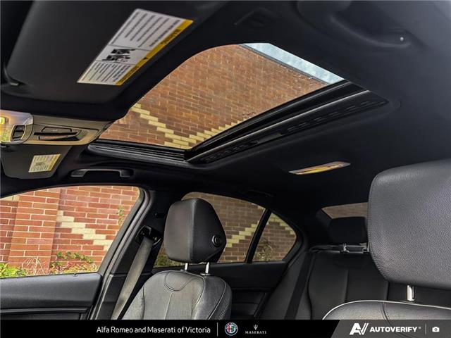 2015 BMW 335i xDrive (Stk: 912020) in Victoria - Image 6 of 25