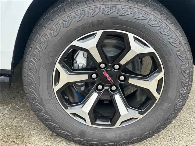 2026 GMC Yukon AT4 (Stk: 26T27) in Port Alberni - Image 12 of 32