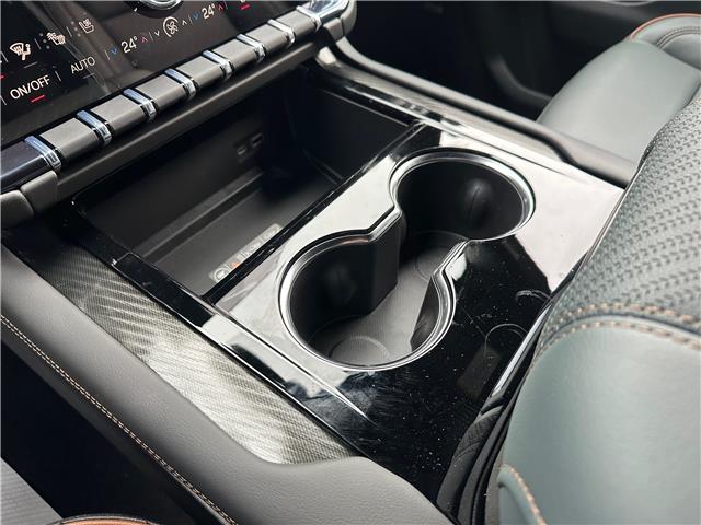 2026 GMC Yukon AT4 (Stk: 26T27) in Port Alberni - Image 23 of 32