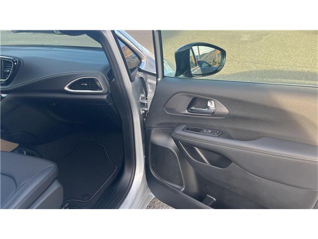 2026 Chrysler Pacifica Select (Stk: TT017) in Kamloops - Image 11 of 25
