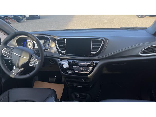 2026 Chrysler Pacifica Select (Stk: TT017) in Kamloops - Image 13 of 25
