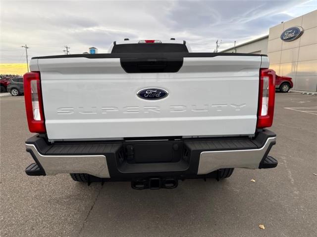 2026 Ford F-350 XLT (Stk: 26016) in Claresholm - Image 4 of 17