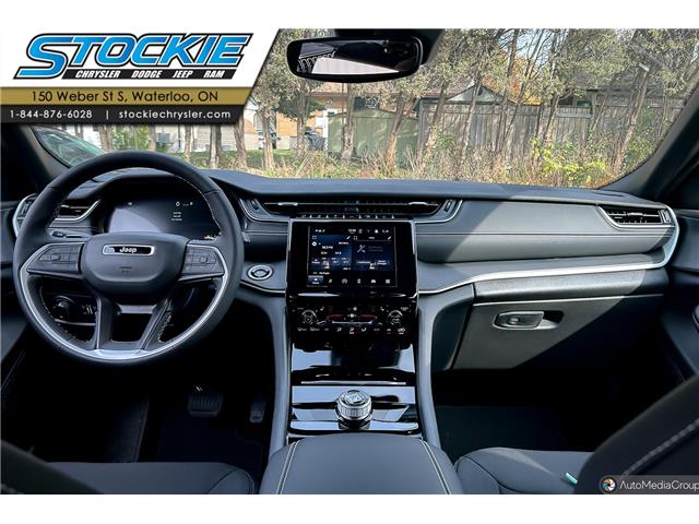 2024 Jeep Grand Cherokee L Laredo (Stk: 44211) in Waterloo - Image 8 of 17