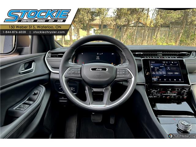2024 Jeep Grand Cherokee L Laredo (Stk: 44211) in Waterloo - Image 9 of 17