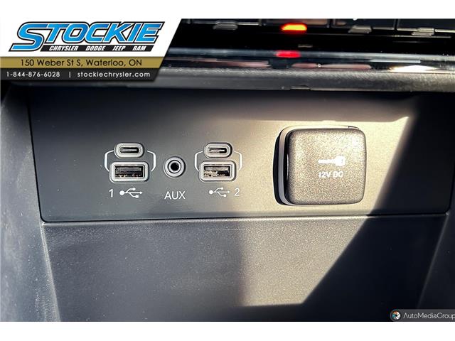 2024 Jeep Grand Cherokee L Laredo (Stk: 44211) in Waterloo - Image 14 of 17