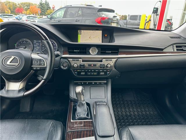 2017 Lexus ES 350 Base (Stk: W6885) in Cobourg - Image 16 of 26