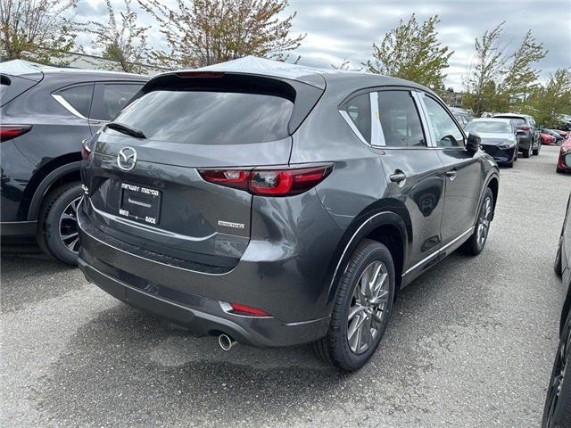 2025 Mazda CX-5 GT (Stk: 673348) in Surrey - Image 4 of 5