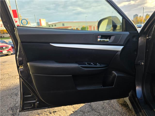 2013 Subaru Outback 2.5i Touring Package (Stk: 2509474) in Waterloo - Image 10 of 22