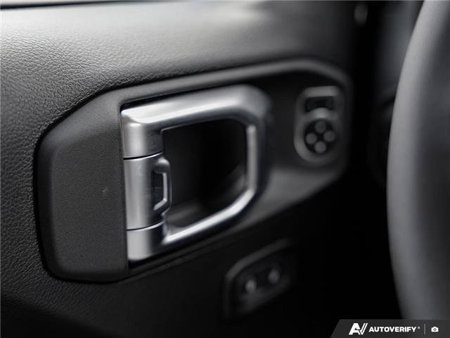 2026 Jeep Wrangler Sport (Stk: T1003) in Hamilton - Image 17 of 27 2026 Jeep Wrangler Sport (Stk: T1003) in Hamilton - Image 17 of 27