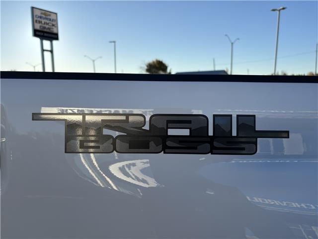 2026 Chevrolet Silverado 2500HD LTZ (Stk: 36102) in Renfrew - Image 17 of 46