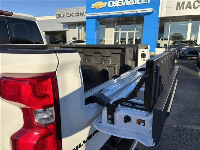 2026 Chevrolet Silverado 1500 RST (Stk: 36082) in Renfrew - Image 14 of 41