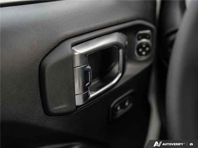 2026 Jeep Wrangler Sport (Stk: T1009) in Hamilton - Image 17 of 26