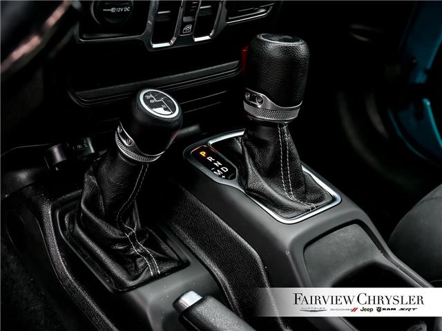 2020 Jeep Wrangler Unlimited Sahara (Stk: U21380) in Burlington - Image 18 of 35