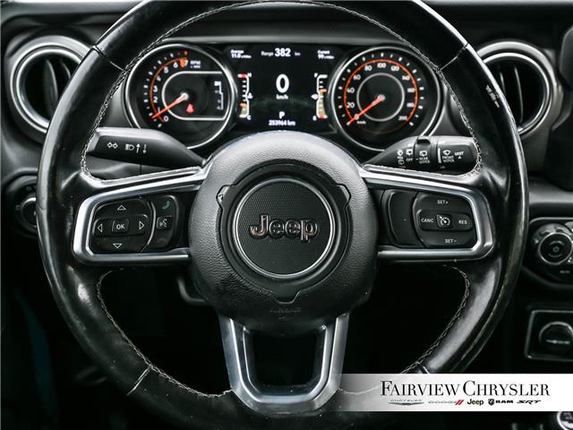 2020 Jeep Wrangler Unlimited Sahara (Stk: U21380) in Burlington - Image 21 of 35