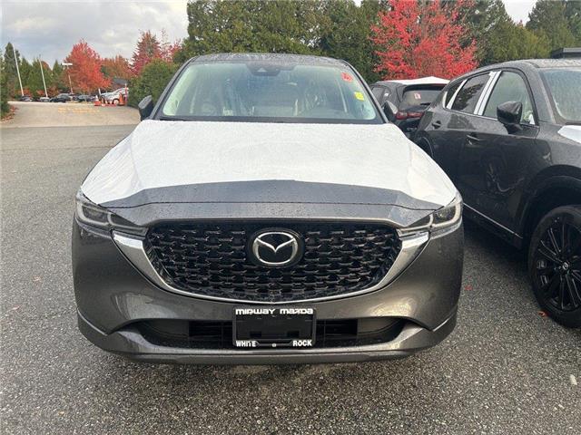 2025 Mazda CX-5 GT (Stk: 764459) in Surrey - Image 2 of 5
