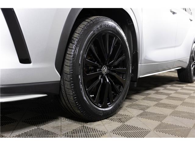 2023 Toyota Highlander XSE (Stk: X3379L) in London - Image 12 of 36