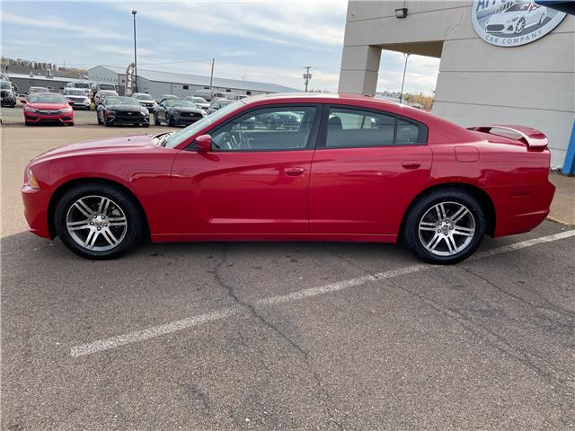 2013 Dodge Charger SXT in Charlottetown - Image 2 of 19 2013 Dodge Charger SXT in Charlottetown - Image 2 of 19