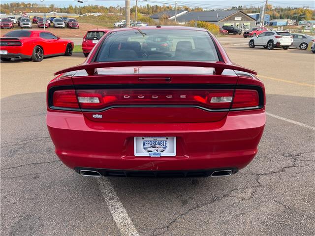 2013 Dodge Charger SXT in Charlottetown - Image 8 of 19 2013 Dodge Charger SXT in Charlottetown - Image 8 of 19