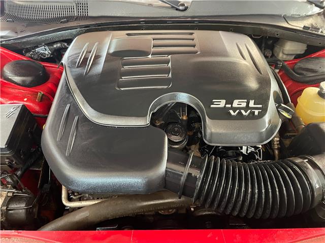 2013 Dodge Charger SXT in Charlottetown - Image 10 of 19 2013 Dodge Charger SXT in Charlottetown - Image 10 of 19