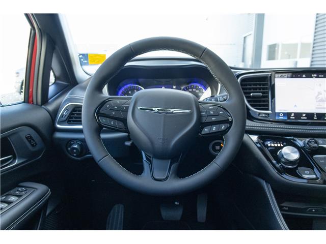 2026 Chrysler Pacifica Limited (Stk: 26052) in London - Image 18 of 29