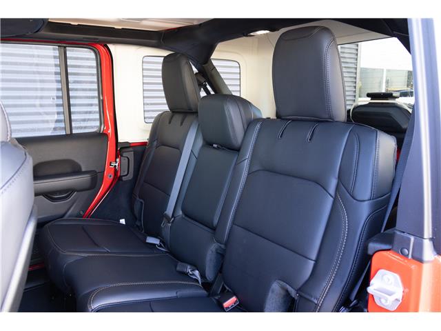 2025 Jeep Wrangler Sahara (Stk: 25551) in London - Image 11 of 24