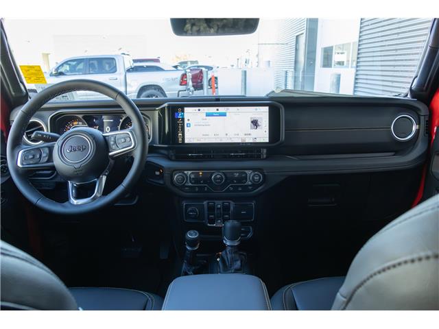2025 Jeep Wrangler Sahara (Stk: 25551) in London - Image 14 of 24