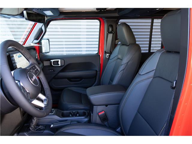 2025 Jeep Wrangler Sahara (Stk: 25551) in London - Image 9 of 24