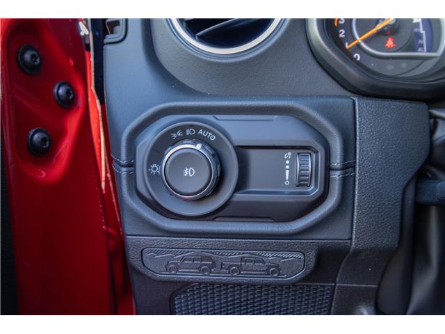 2025 Jeep Wrangler Sahara (Stk: 25551) in London - Image 23 of 24