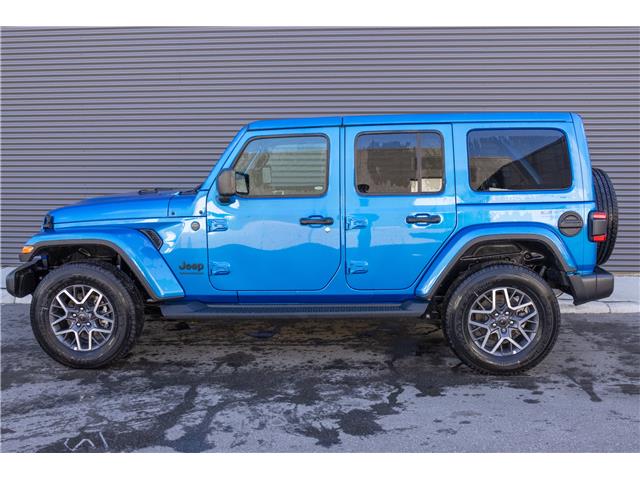 2025 Jeep Wrangler Sahara (Stk: 25552) in London - Image 3 of 22