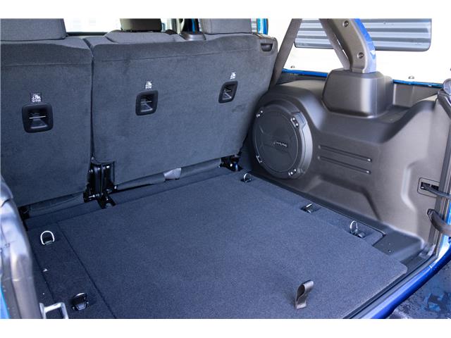 2025 Jeep Wrangler Sahara (Stk: 25552) in London - Image 7 of 22