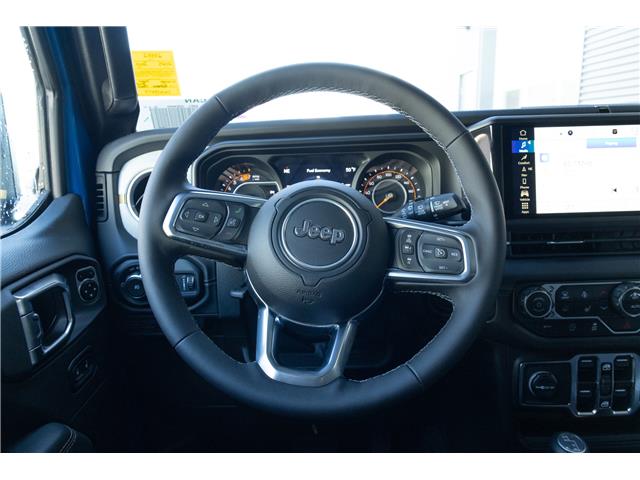 2025 Jeep Wrangler Sahara (Stk: 25552) in London - Image 14 of 22