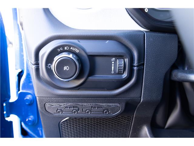 2025 Jeep Wrangler Sahara (Stk: 25552) in London - Image 19 of 22