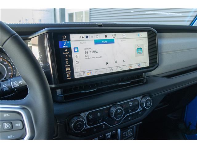 2025 Jeep Wrangler Sahara (Stk: 25552) in London - Image 16 of 22