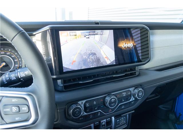 2025 Jeep Wrangler Sahara (Stk: 25552) in London - Image 17 of 22