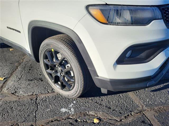 2026 Jeep Compass North (Stk: 260071) in Windsor - Image 10 of 23
