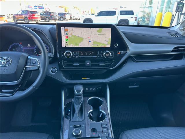 2024 Toyota Highlander Limited (Stk: W6897) in Cobourg - Image 17 of 30 2024 Toyota Highlander Limited (Stk: W6897) in Cobourg - Image 17 of 30