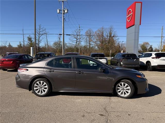 2020 Toyota Camry SE (Stk: 25-093A) in Smiths Falls - Image 4 of 13