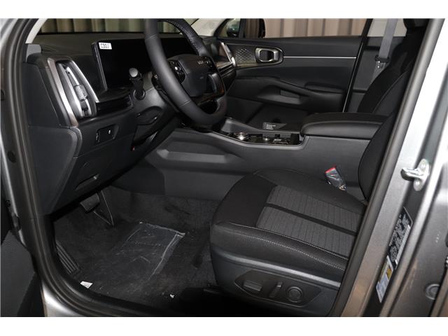 2026 Kia Sorento Hybrid LX (Stk: 26619) in Edmonton - Image 11 of 26