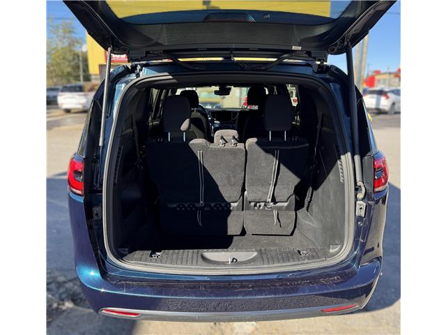 2022 Chrysler Pacifica Touring (Stk: 250998) in North Bay - Image 8 of 20