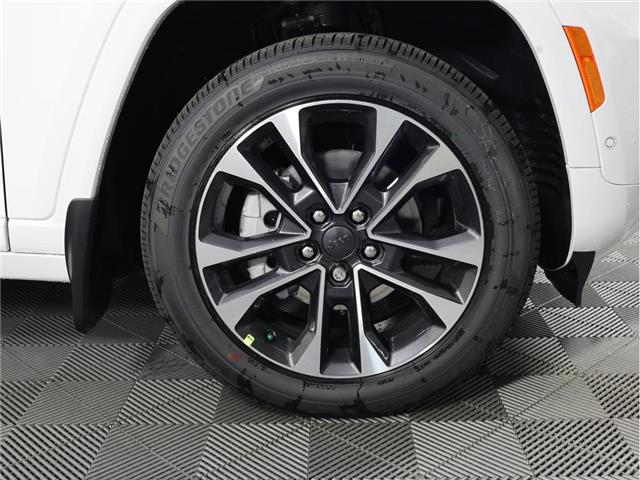 2025 Jeep Grand Cherokee Overland (Stk: 25J238) in Calgary - Image 4 of 20