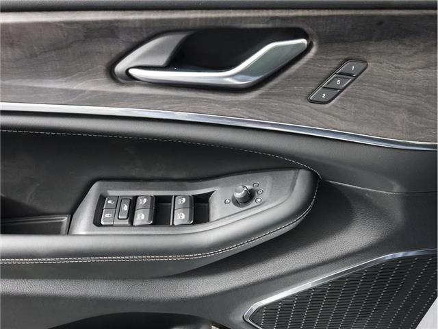 2025 Jeep Grand Cherokee Overland (Stk: 25J238) in Calgary - Image 19 of 20