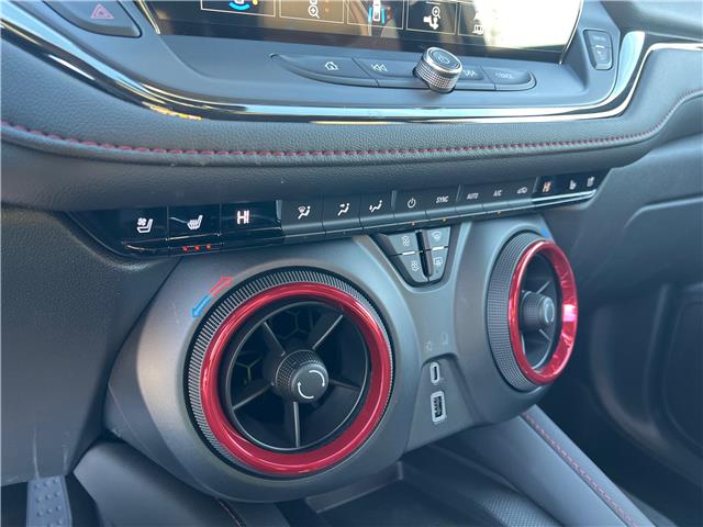 2025 Chevrolet Blazer RS (Stk: SS271833) in Calgary - Image 16 of 22