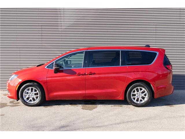2025 Chrysler Grand Caravan SXT (Stk: 25149AD) in London - Image 3 of 28