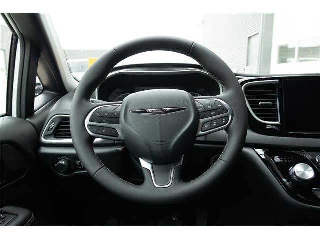 2026 Chrysler Grand Caravan SXT (Stk: 26049) in London - Image 15 of 26