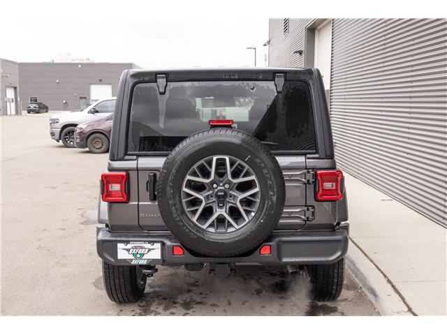 2025 Jeep Wrangler Sahara (Stk: 25554) in London - Image 5 of 23