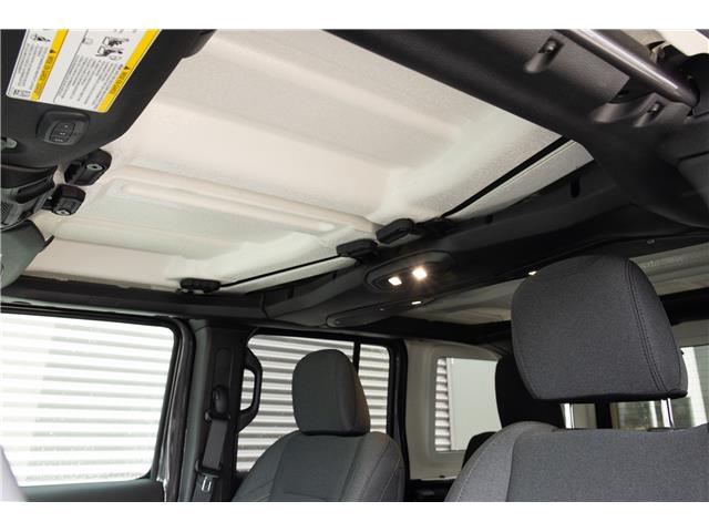 2025 Jeep Wrangler Sahara (Stk: 25554) in London - Image 10 of 23