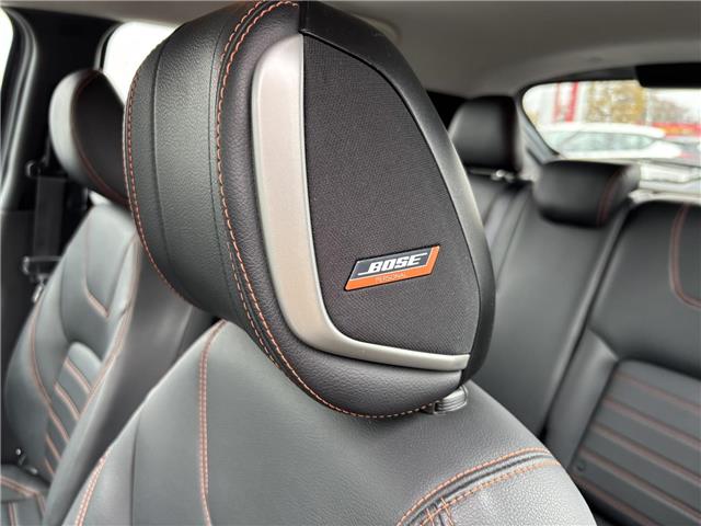 2019 Nissan Kicks SR (Stk: P7136) in Brantford - Image 6 of 22