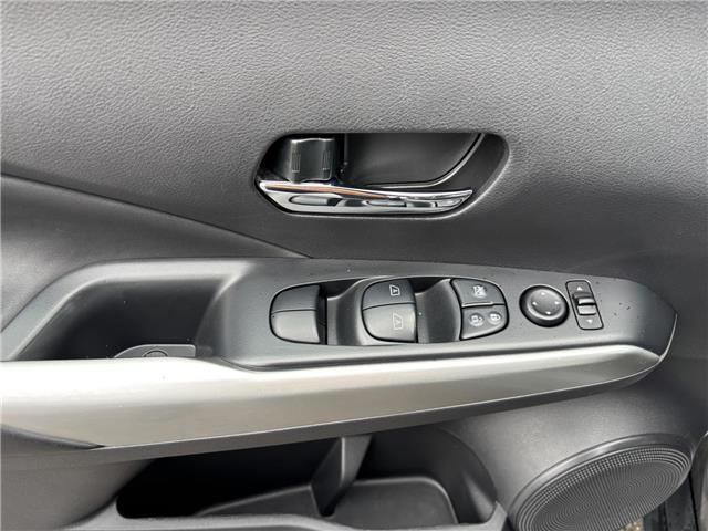 2019 Nissan Kicks SR (Stk: P7136) in Brantford - Image 7 of 22