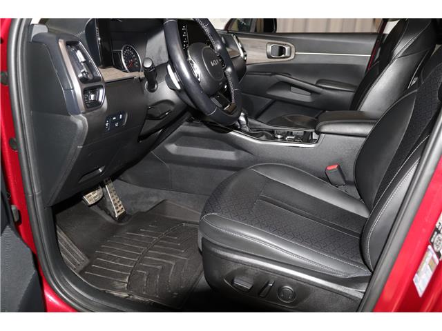 2023 Kia Sorento 2.5T EX (Stk: 26096A) in Edmonton - Image 11 of 30