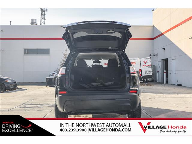 2019 Jeep Cherokee North (Stk: SR0344A) in Calgary - Image 12 of 38